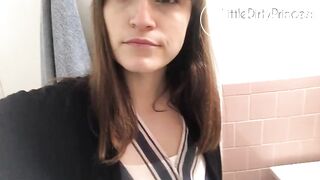 SCAT - Dirty Princess pooping