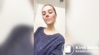 SCAT - Hot girls Pooping