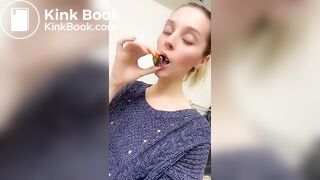 SCAT - Hot girls Pooping