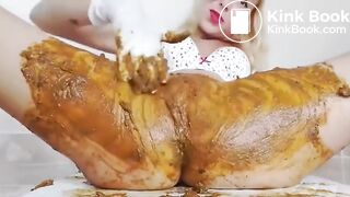 SCAT - Miss Anja Pooping