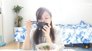 SCAT - Hot girls Pooping