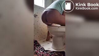 SCAT - FoxyJ pooping