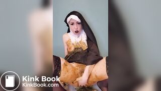 dirty arab muslim girl pooping