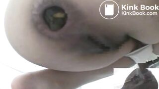 SCAT - Asian girls pooping in the toilet