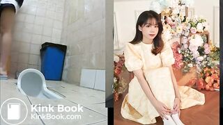 SCAT - Hot girls Pooping
