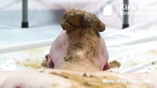 SCAT - Hot girls Pooping