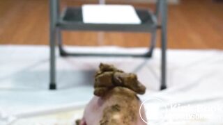 SCAT - Hot girls Pooping