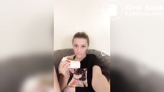 SCAT - Hot girls Pooping