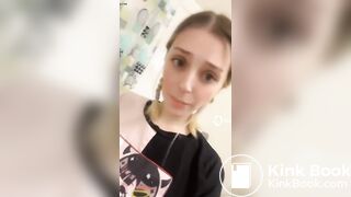 SCAT - Hot girls Pooping