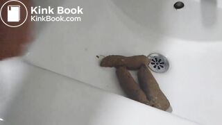 SCAT - Sexy girls Pooping