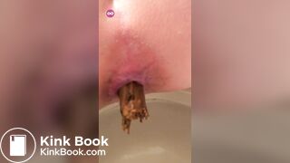 SCAT - Hot girls Pooping