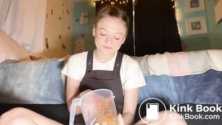 SCAT - Sexandcandy Pooping