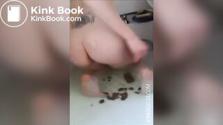 SCAT - SouthernCharm Pooping