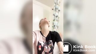 SCAT - Hot girls Pooping