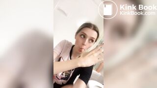 SCAT - Hot girls Pooping