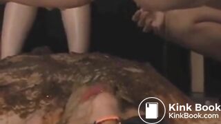 SCAT - Asian girls pooping in the toilet 2