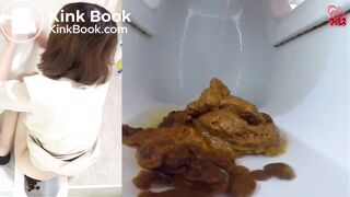 SCAT - Hot girls Pooping