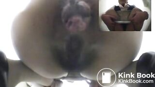 SCAT - Asian girls pooping in the toilet