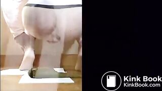 SCAT - Hot girls Pooping