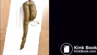 SCAT - Hot girls Pooping