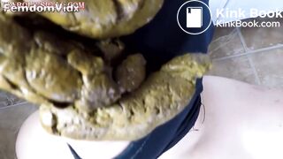 SCAT - Readheads Pooping