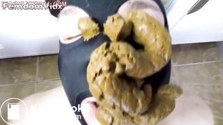 SCAT - Readheads Pooping