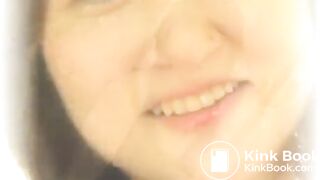 SCAT - Asian girls pooping in the toilet 3