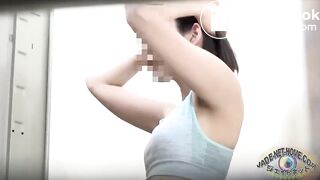 SCAT - Asian girls pooping in the toilet 3