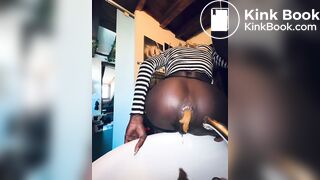 SCAT - Sexy girls Pooping 3
