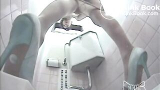 SCAT - Asian girls pooping in the toilet 5