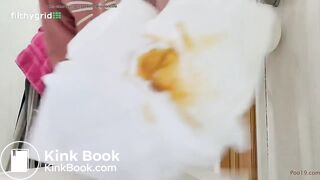 SCAT - Hot girls Pooping