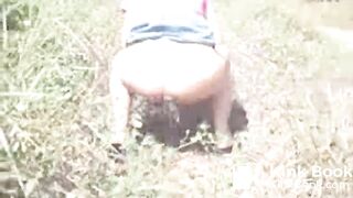 SCAT - Sexy girls Pooping 6