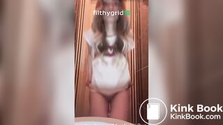 SCAT - Sexandcandy Pooping