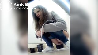 SCAT - Hot girls Pooping