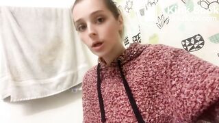 SCAT - Hot girls Pooping