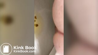 SCAT - Hot girls Pooping