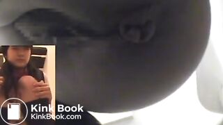 SCAT - Asian girls pooping in the toilet