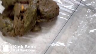 SCAT - Sexy girls Pooping 2