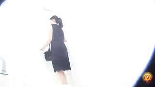 SCAT - Hot girls Pooping