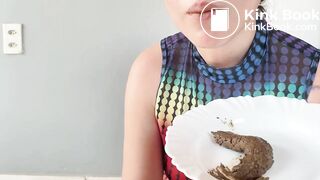 SCAT - Sexy girls Pooping