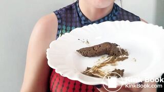 SCAT - Sexy girls Pooping