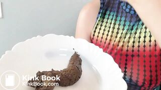 SCAT - Sexy girls Pooping