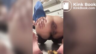 SCAT - Sexy girls Pooping