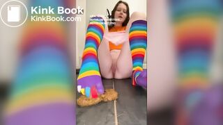 SCAT - Sexy girls Pooping 2