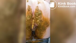 SCAT - Sexy girls Pooping 11