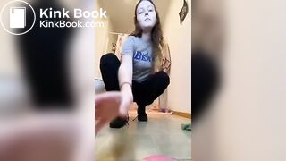 SCAT - Sexy girls Pooping 4