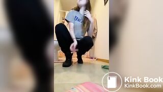SCAT - Sexy girls Pooping 4