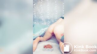 SCAT - Sexy girls Pooping 2