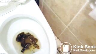 SCAT - Sexy girls Pooping 5