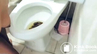 SCAT - Sexy girls Pooping 5